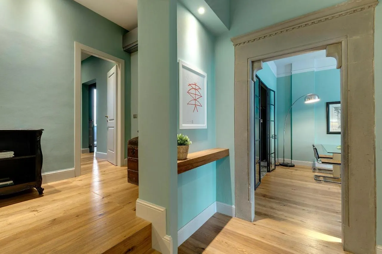 Frida Luxury Apartment By Mamo Florencia